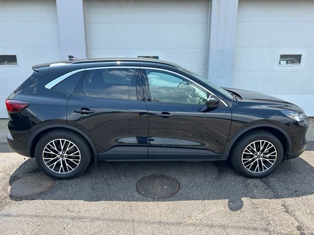 2023 Ford Escape Plug-In Hybrid Base