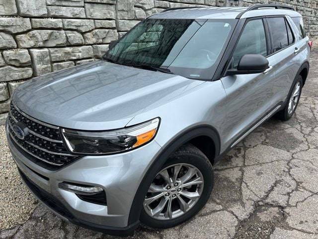 2023 Ford Explorer XLT 4WD's photo