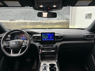2022 Ford Explorer ST-Line