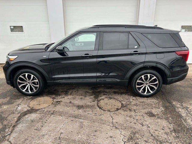 2022 Ford Explorer ST-Line