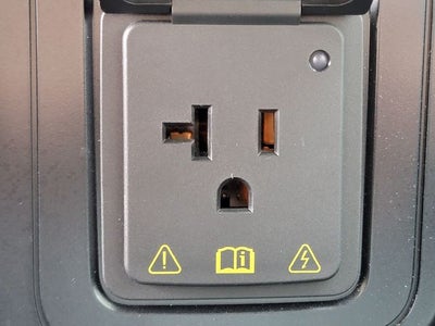 2023 Ford F-150 Lightning Pro