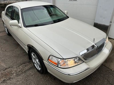 2004 Lincoln Town Car Ultimate