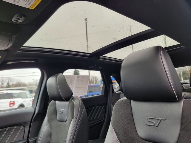 2023 Ford Edge ST