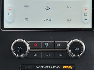 2024 Ford Edge SE