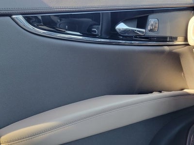 2023 Lincoln Nautilus Standard