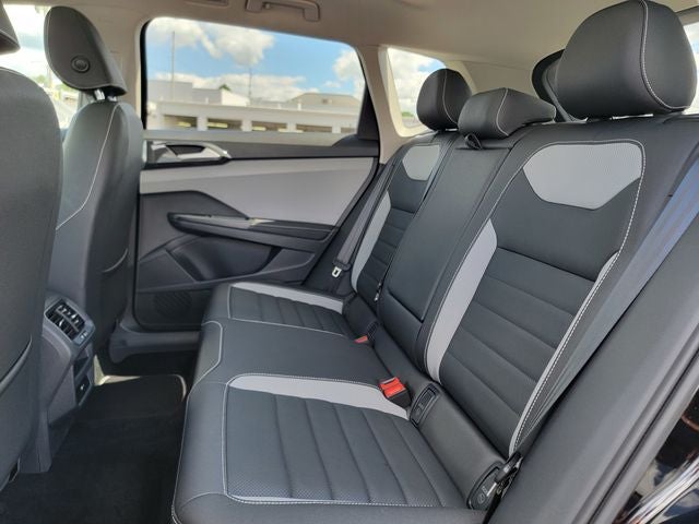 2024 Volkswagen Taos 1.5T SEL