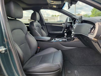 2023 Kia Stinger GT-Line