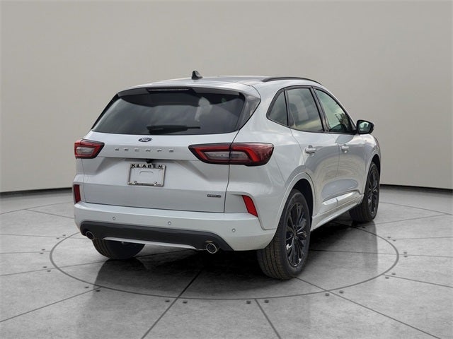 2026 Ford Escape ST-Line Elite