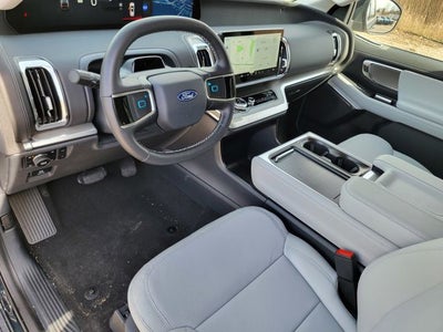 2026 Ford Expedition Platinum®