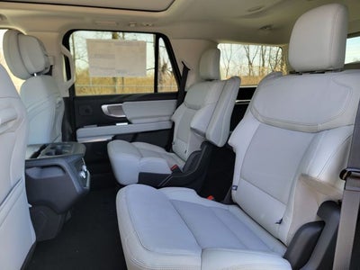 2026 Ford Expedition Platinum®