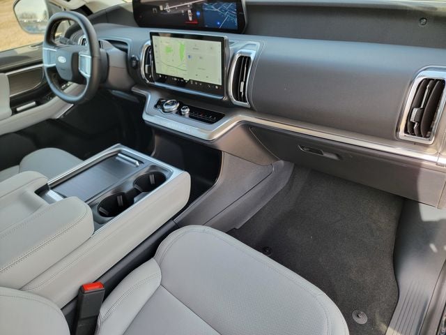 2026 Ford Expedition Platinum®