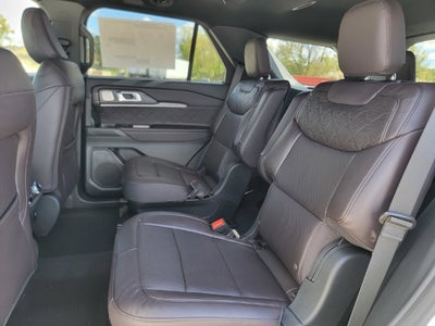 2027 Ford Explorer Platinum™