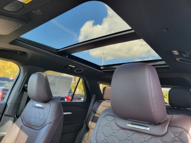 2027 Ford Explorer Platinum™