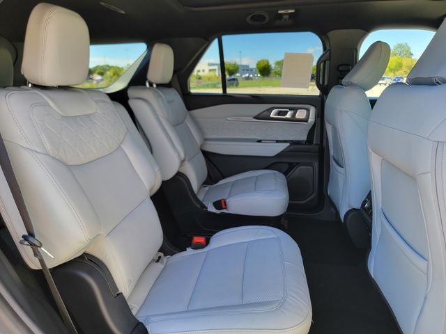 2027 Ford Explorer Platinum™