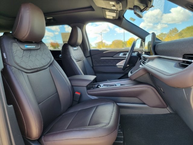 2027 Ford Explorer Platinum™