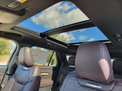 2027 Ford Explorer Platinum™