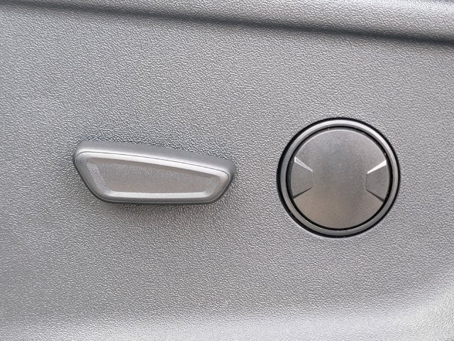 2027 Ford Super Duty F-250® XLT