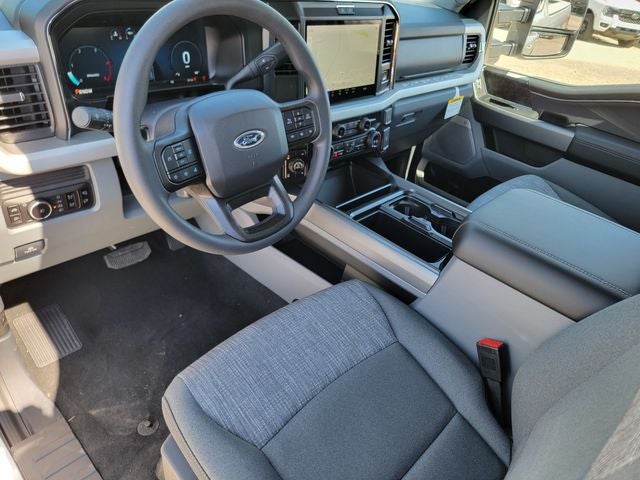 2026 Ford Super Duty F-350® XLT