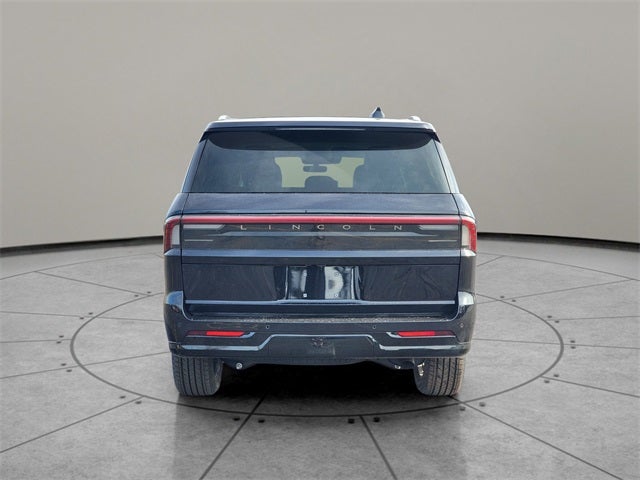 2026 Lincoln Navigator Premiere