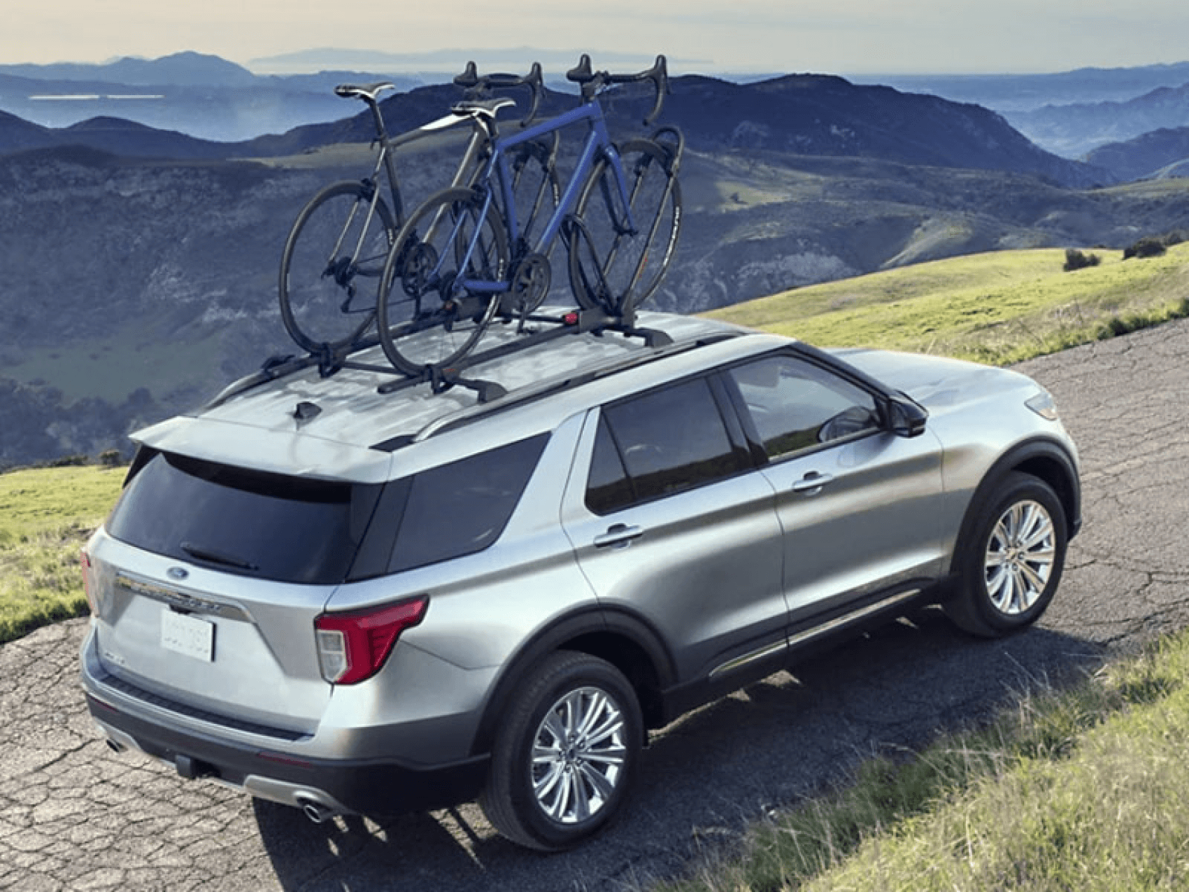 2022 Ford Explorer Silver